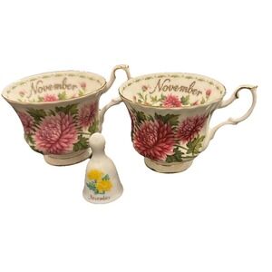 Royal Albert Flower Month November Chrysanthemum Set Of 2 Tea Cups Only 1970